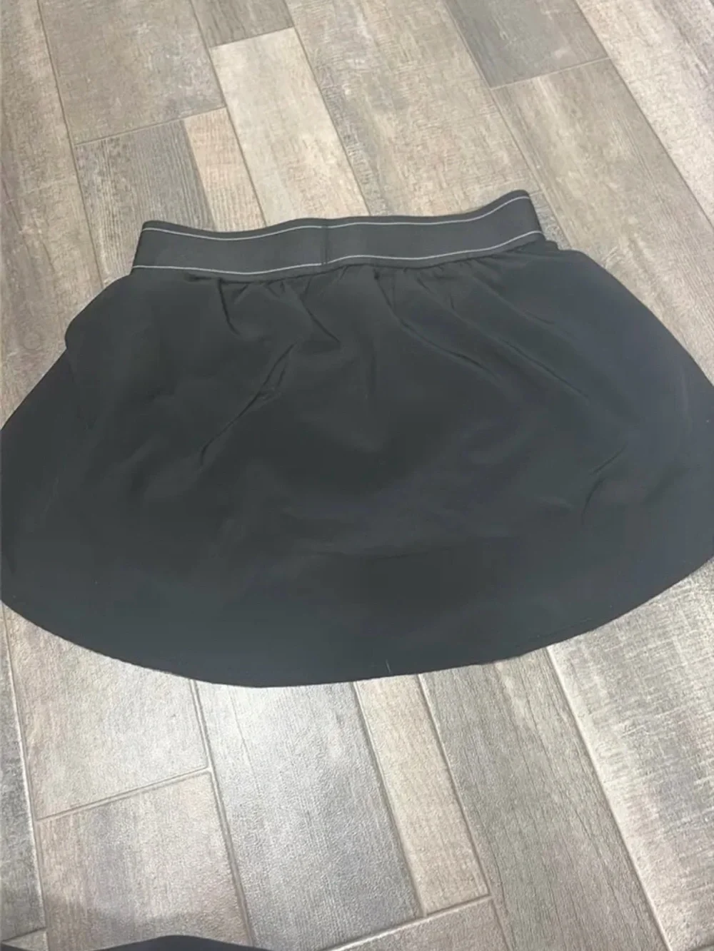 ALO Yoga Black Active Mini Skirt with Logo Waistband